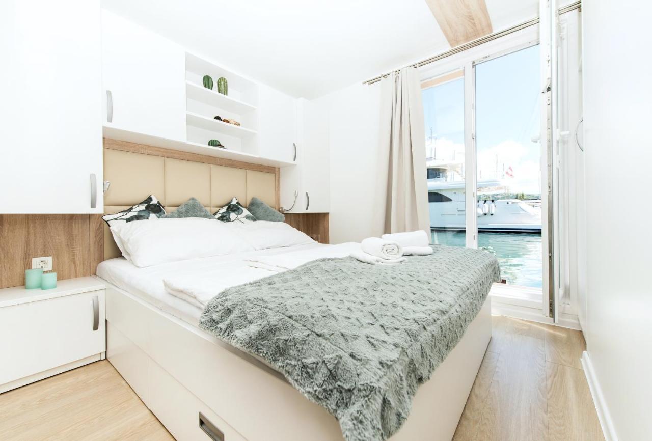 Marina Luxury Houseboat Olive Villa Порторож Екстериор снимка